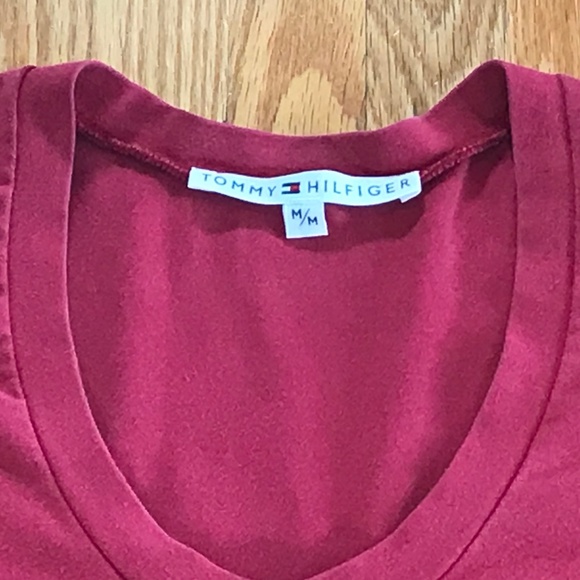 Vintage Tommy Hilfiger Women’s Form Fitting Red Short Sleeved T-Shirt With Scoop - Picture 2 of 9